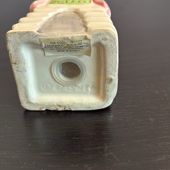 Vintage 1990's Ceramic Disney's Pluto's house salt OR pepper shaker collectible - Picture 5 of 9